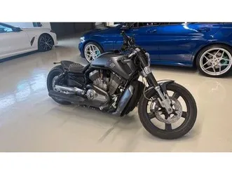 harley-davidson v rod custombike