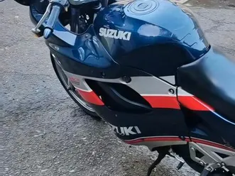 suzuki 750 gsxf