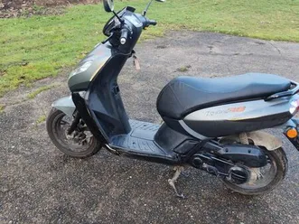 vend scooter kisbee 50 rs 4t