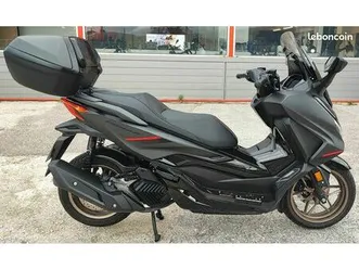 honda forza 125 limited edition top box du 01/2025 avec 7500 km