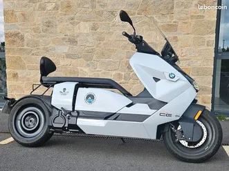 ce 04 bmw scooter électrique