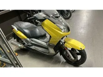 yamaha - xmax 250