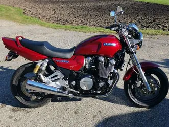 yamaha xjr 1200