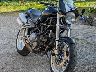ducati monster s2r 1000