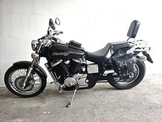 honda vt 750 dc , black widow