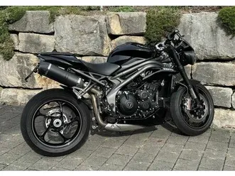 triumph speed triple 1050s