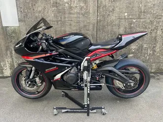 triumph daytona street triple rs 765