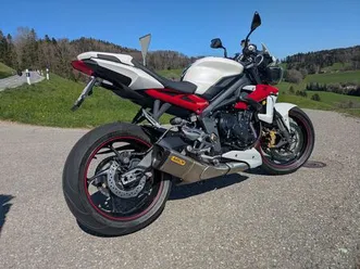 triumph street triple spezialversion 675r