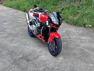 aprilia tuono 1000 r