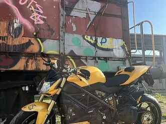 sale: ducati streetfighter 848