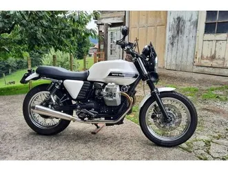 moto guzzi v7 classic/spezial mit viel extras,2008,11`400km