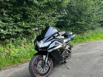 suzuki-gsx r750