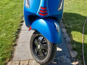 vespa 300 gts super