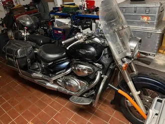suzuki intruder 800