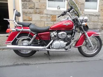 honda shadow 125 v2 custom 1. hand