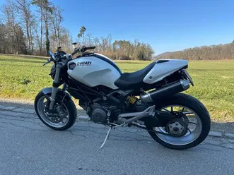 ducati monster 1100