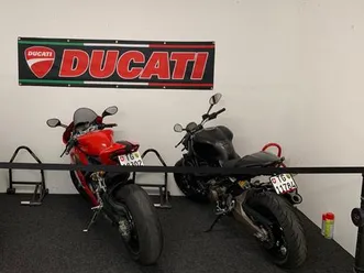 2x ducati 1299s panigale & 821 monster