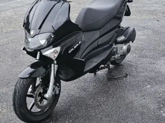gilera runner 125st ( fahbar ab 16 jahre ) 11kw