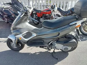gilera runner 200
