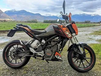 ktm 125 duke chf 1200.-