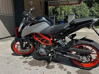 ktm duke 390