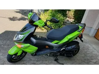 motorrad/roller pgo g-max (125 cm3/ 7.1kw), grün, 2011