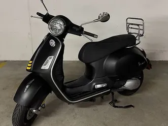 vespa 300 gts super tech schwarz matt