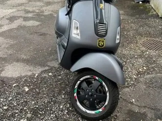 vespa gts 300 super sport, grigio opaco, occasione!