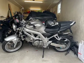 suzuki sv 650, silber, top zustand, frisch ab service!