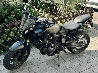 yamaha mt 07 (tiefergelegt)