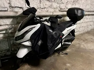 scooter-pcx-honda-125-accessoires-2023