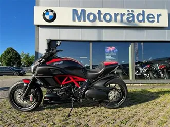 ducati diavel carbon