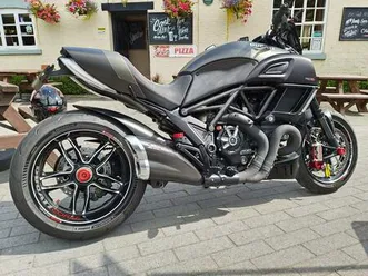ducati diavel 1198 carbon custom cruiser petrol manual euro 3 (154 ps) 1198 cc