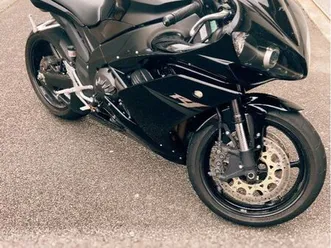 yamaha r1 – 1000 cm³ – 2009 – très bon état – 36 266 km