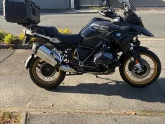 moto bmw gs 1250 triple black