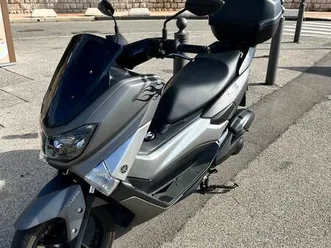 nmax très bel état