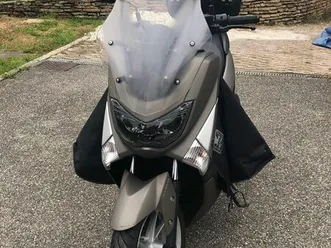 vends scooter nmax 125