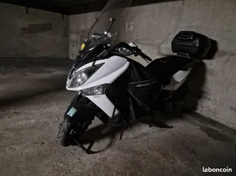 vend scooter sym 300 gts i