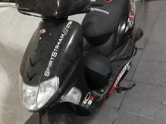 scooter preta para venda penafiel