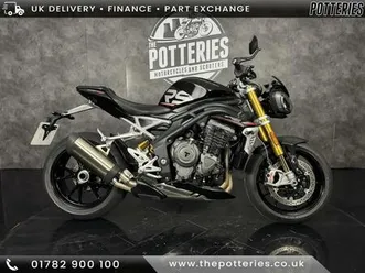 triumph speed triple 1050 rs