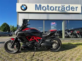 ducati diavel carbon