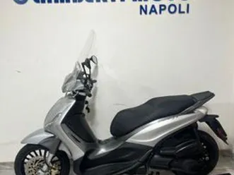 piaggio beverly 300 03/2019 - 56098 km