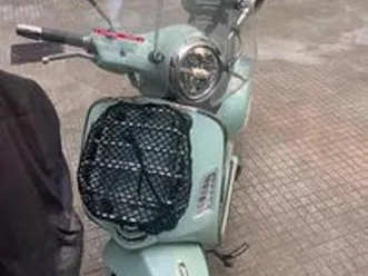 piaggio vespa 125 gts - 2024