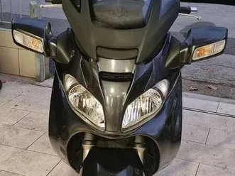 suzuki burgman 650 executive nero