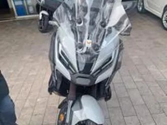 honda x-adv 750 2022 permuta garanzia finanziament