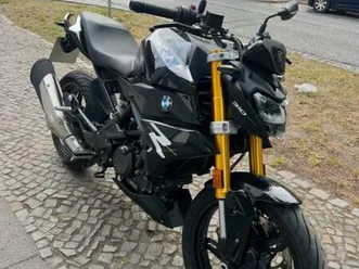 bmw g310r cosmicblack