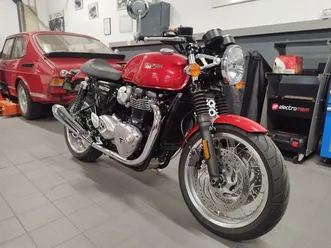 triumph thruxton 1200 im neuzustand
