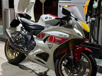 yamaha r7 60th anniversary edition