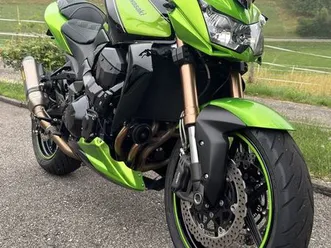 kawaksaki z750r