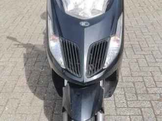 kymco yager roller , schlacht fahrzeug